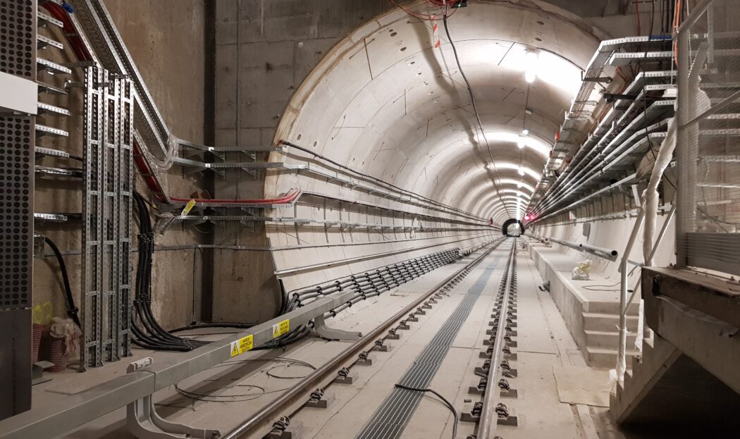 edilon)(sedra Corkelast Embedded Block System (EBS) in a tunnel